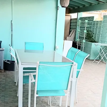 A 5mn De La En Rdc Apartment